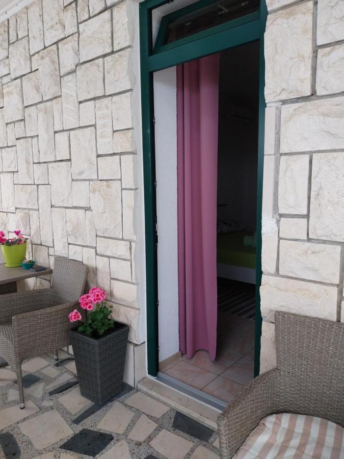 Apartamento Sobe Kraft 1 Živogošće Exterior foto